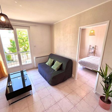 Charmant T2 De 42M Carre Calme Tout Equipe Nimes Exterior photo